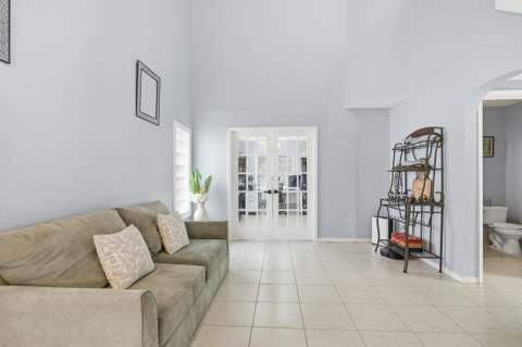 19257 NW 14th Street, Pembroke Pines FL - photo 11 of 38