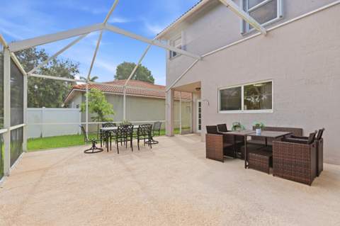 19257 NW 14th Street, Pembroke Pines FL - photo 6 of 38