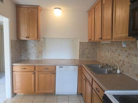 8425 Forest Hills Drive #205, Coral Springs FL - photo 14 of 22