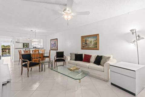 5380 Cedar Lake Drive #303, Boynton Beach FL - photo 17 of 34