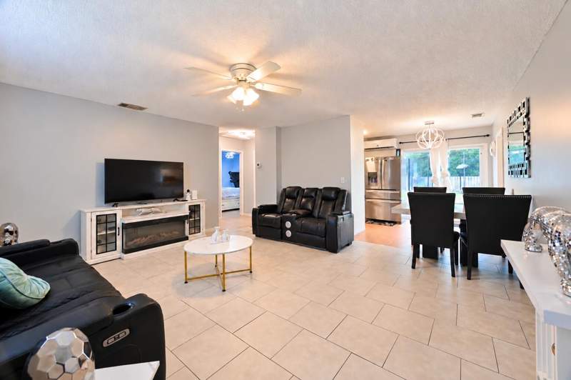 2 bedroom Single Family Residence at 420 SW Parish Terrace, Port St Lucie Section 13, Port St. Lucie — photo 3