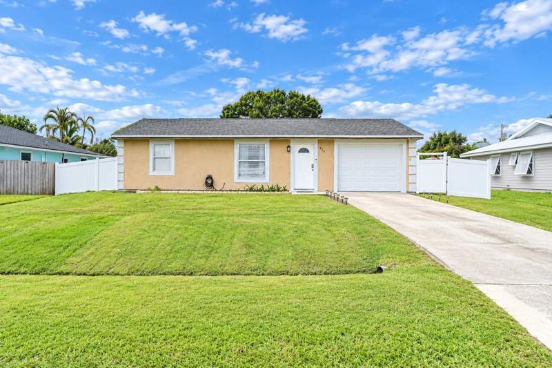 2 bedroom Single Family Residence at 420 SW Parish Terrace, Port St Lucie Section 13, Port St. Lucie — photo 2