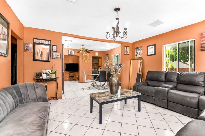 4 bedroom Single Family Residence at 146 SE 5th Avenue, Bowers Park, Boynton Beach — photo 3