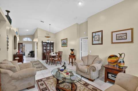 6649 Sun River Road, Boynton Beach FL - photo 13 of 86