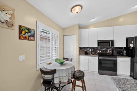 6649 Sun River Road, Boynton Beach FL - photo 18 of 86