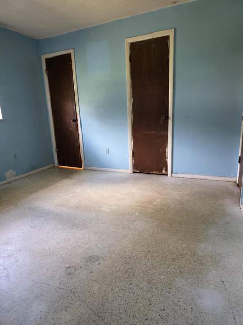 2906 Anderson Drive, Fort Pierce FL - photo 7 of 14