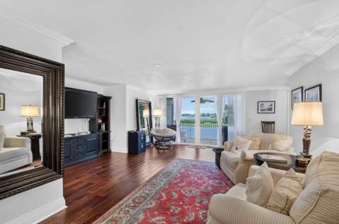 102 Half Moon Circle #F2, Hypoluxo FL - photo 8 of 57