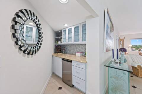 333 Sunset Drive #501, Fort Lauderdale FL - photo 12 of 39