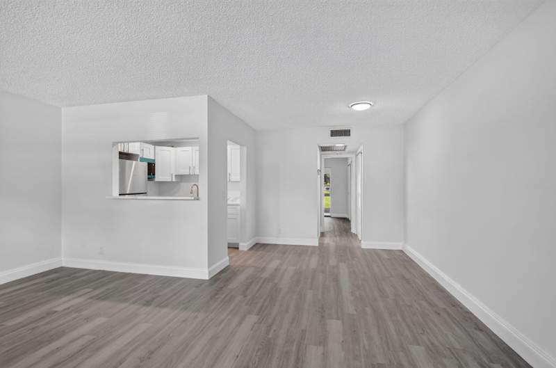 1 bedroom Condominium at 1038 Berkshire B, Berkshire B Condo, Deerfield Beach — photo 4