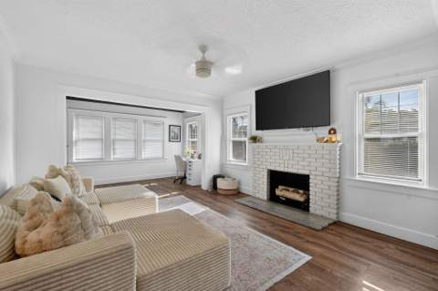 415 Greenbriar Drive, West Palm Beach FL - photo 11 of 61