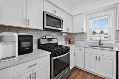 415 Greenbriar Drive, West Palm Beach FL - photo 20 of 61