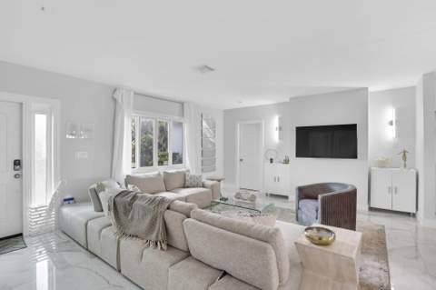 3025 Center Avenue, Fort Lauderdale FL - photo 9 of 38