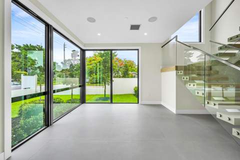 445 NE 11th Avenue, Fort Lauderdale FL - photo 10 of 61