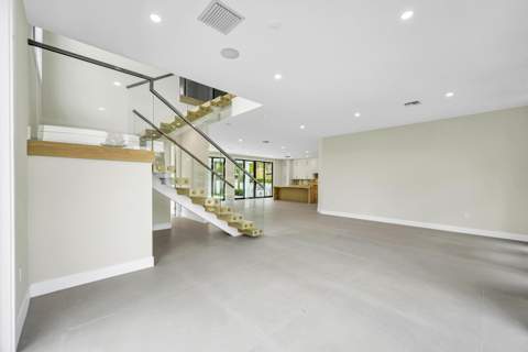 445 NE 11th Avenue, Fort Lauderdale FL - photo 11 of 61
