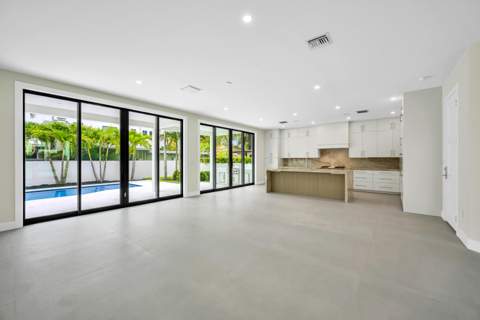 445 NE 11th Avenue, Fort Lauderdale FL - photo 13 of 61