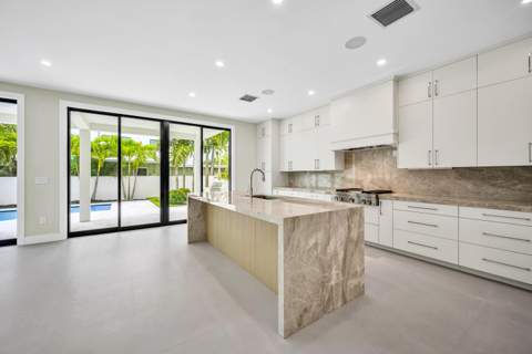 445 NE 11th Avenue, Fort Lauderdale FL - photo 15 of 61