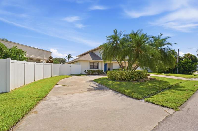 3 bedroom Single Family Residence at 1536 SW Egret Way, Seagate Harbor, Palm City — photo 4
