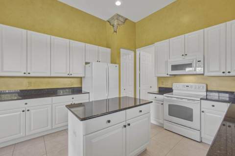 1251 SE Illusion Isle Way, Stuart FL - photo 18 of 69