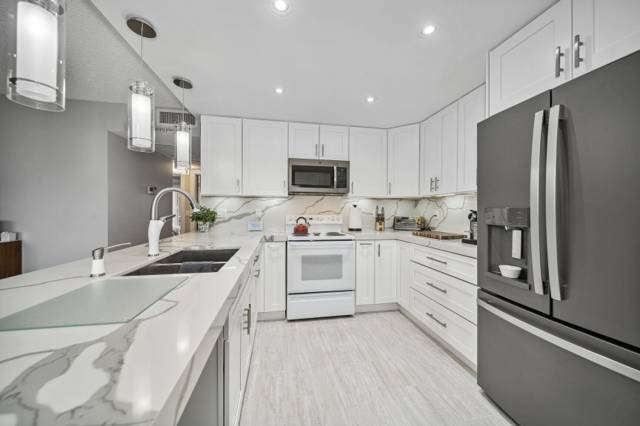 364 WELLINGTON J, home for sale in West Palm Beach