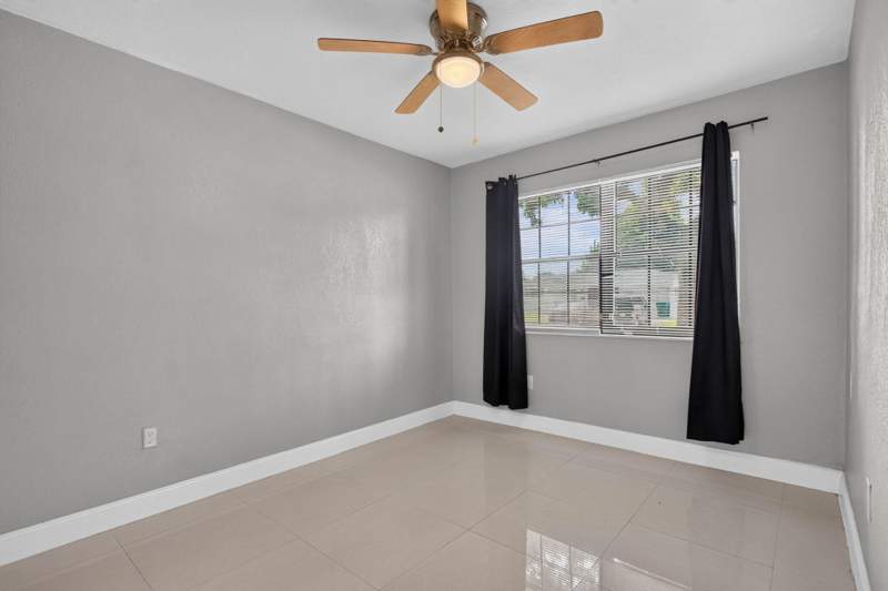 4 bedroom Single Family Residence at 7571 Lasalle Boulevard, Miramar Sec 7, Miramar — photo 4