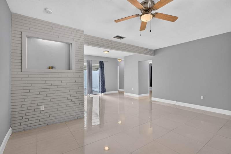 4 bedroom Single Family Residence at 7571 Lasalle Boulevard, Miramar Sec 7, Miramar — photo 5