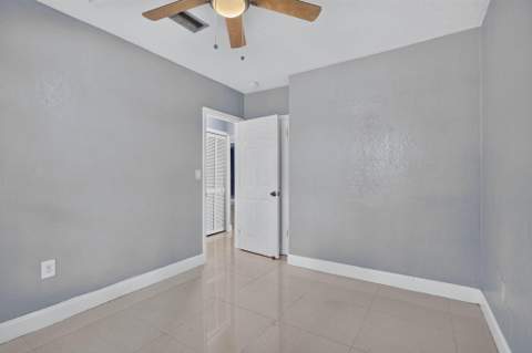 7571 Lasalle Boulevard, Miramar FL - photo 16 of 42