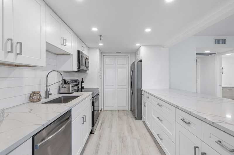 1 bedroom Condominium at 859 Jeffery Street #212, Porta Bella Yacht and Tennis Club, Boca Raton — photo 1