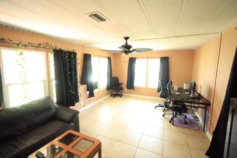 7337 SE Swan Avenue, Hobe Sound FL - photo 16 of 63