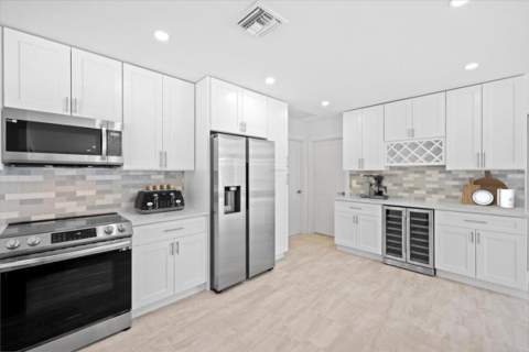 11569 Landing Place, North Palm Beach FL - photo 8 of 33
