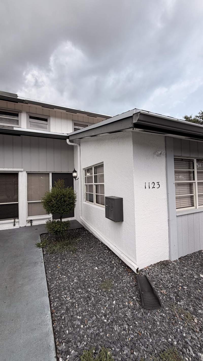 3 bedroom Townhouse at 1123 W Prospect Road, Twin Lakes, Fort Lauderdale — photo 2