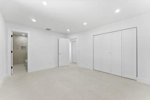 6873 S Plymouth Drive, Lake Worth FL - photo 16 of 41