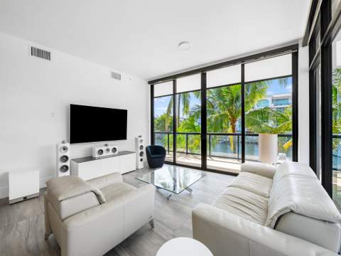 161 Isle Of Venice Drive #204, Fort Lauderdale FL - photo 6 of 44