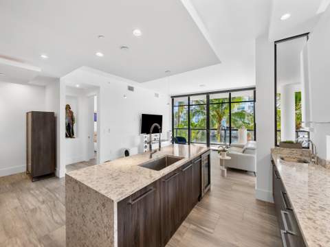 161 Isle Of Venice Drive #204, Fort Lauderdale FL - photo 7 of 44