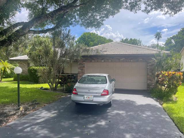 10895 CYPRESS RUN Circle