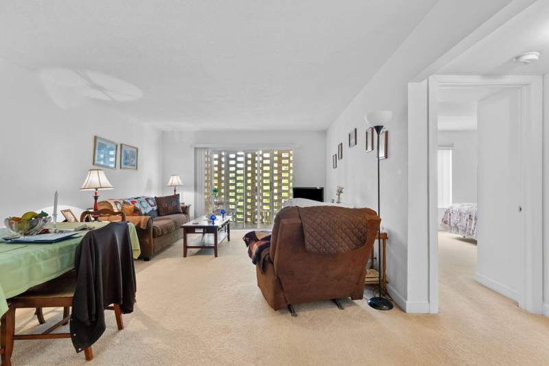 2 bedroom Condominium at 1500 Crescent Circle #B215, Apartments At Timberlake Condo, Lake Park — photo 4