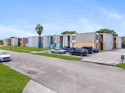 1500 Crescent Circle #B215, Lake Park FL - photo 16 of 23