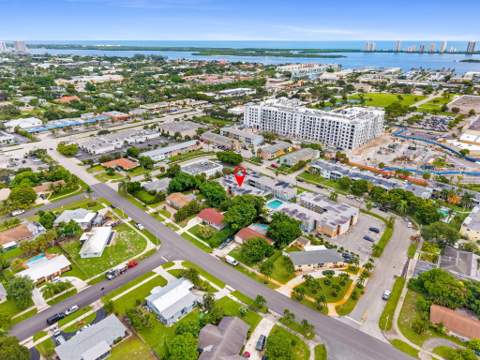 1500 Crescent Circle #B215, Lake Park FL - photo 21 of 23