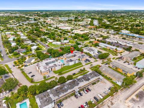 1500 Crescent Circle #B215, Lake Park FL - photo 22 of 23