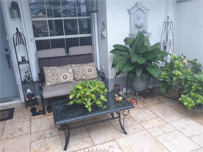 2 bedroom Villa at 5906 NW 93rd Terrace, Lyons Industrial Park, Tamarac — photo 5