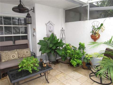 5906 NW 93rd Terrace, Tamarac FL - photo 7 of 37