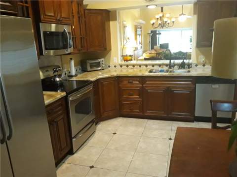 5906 NW 93rd Terrace, Tamarac FL - photo 10 of 37