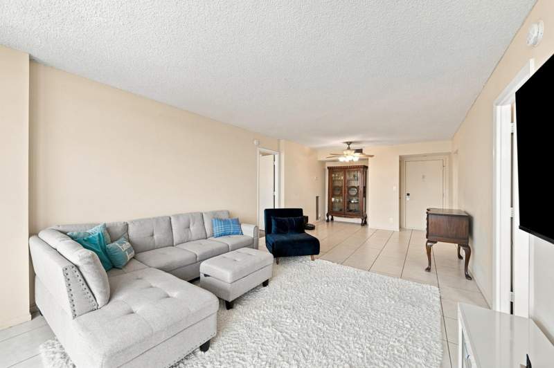2 bedroom Condominium at 531 N Ocean Boulevard #505, Silver Thatch Atlantic Plaza, Pompano Beach — photo 3