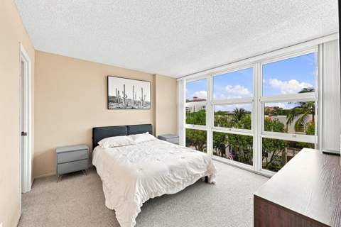 531 N Ocean Boulevard #505, Pompano Beach FL - photo 15 of 48