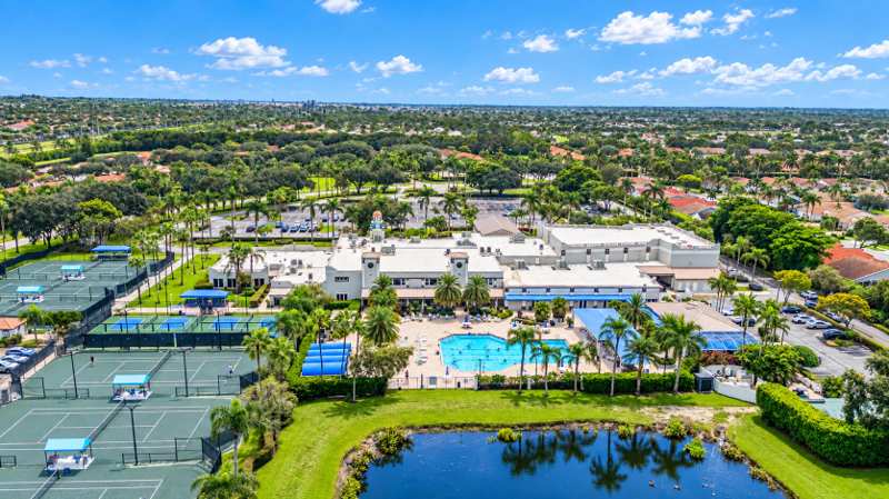 3 bedroom Condominium at 7336 Lake Meadow Way #202, Palm Isles I, II And III Condos, Boynton Beach — photo 1