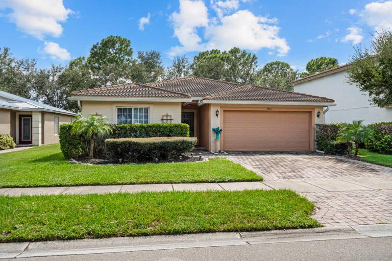 3 bedroom Single Family Residence at 1952 SW Jamesport Drive, Fourth Replat Of Portofino Isles, Port St. Lucie — photo 3
