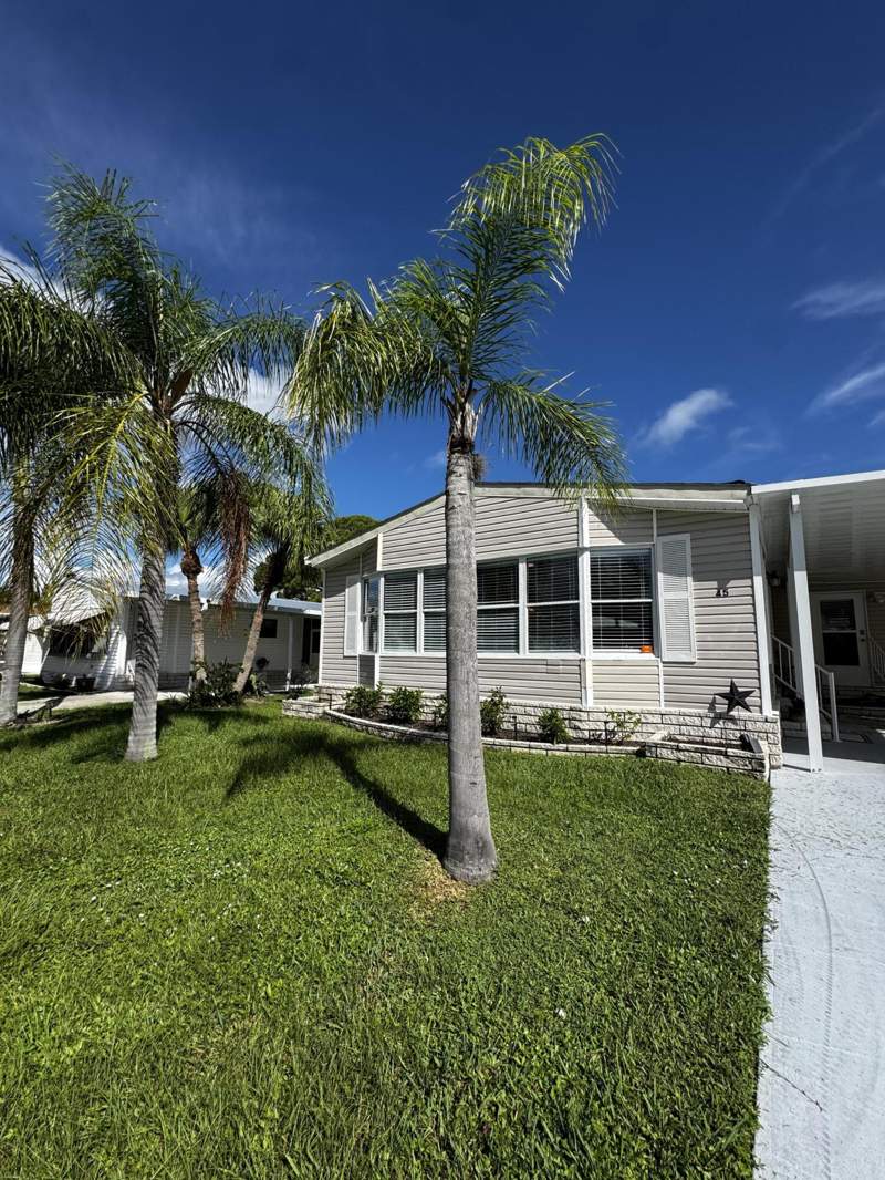 2 bedroom Manufactured Home at 45 Sierra Del Norte, Spanish Lakes Fairways , Fort Pierce — photo 2