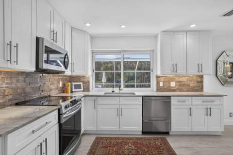 2920 NE 52nd Street, Fort Lauderdale FL - photo 10 of 43