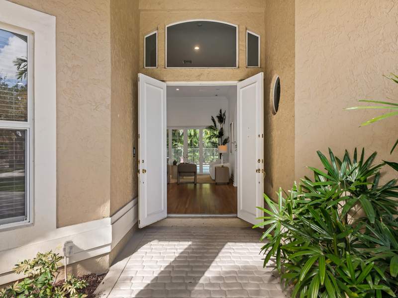 5 bedroom Single Family Residence at 1207 Manor Drive, Tequesta Lakes - Country Isles, Weston — photo 5