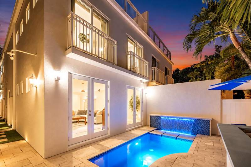 4 bedroom Townhouse at 1419 NE 4th Place, Las Olas Park Corr Plat, Fort Lauderdale — photo 2