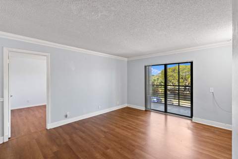 3700 N Pine Island Road #310, Sunrise FL - photo 9 of 32